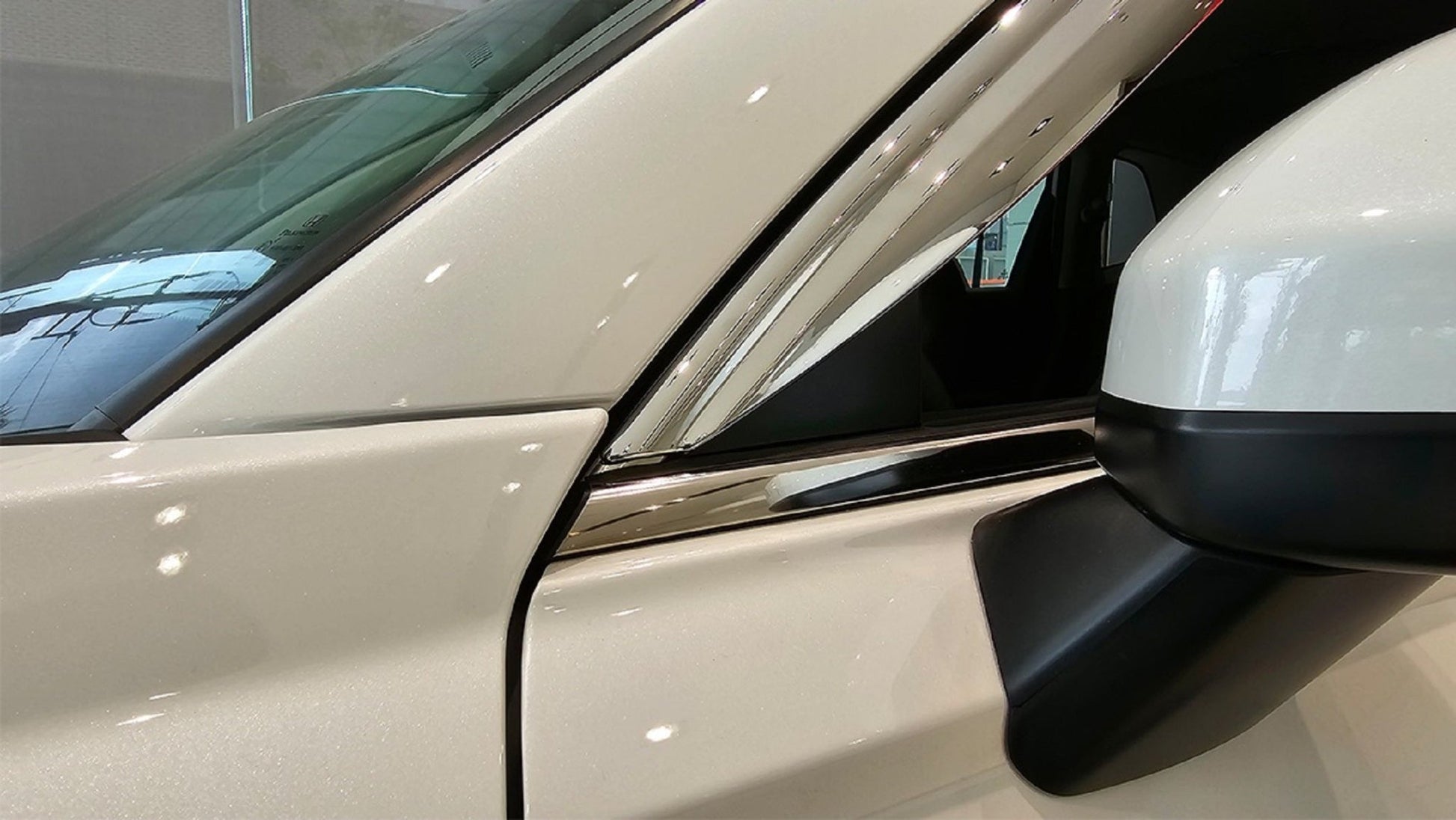 E1220 - Rain Guards for Hyundai Kona 2024 (6PCs) Chrome Finish Tape-On Style - northernprimesupply